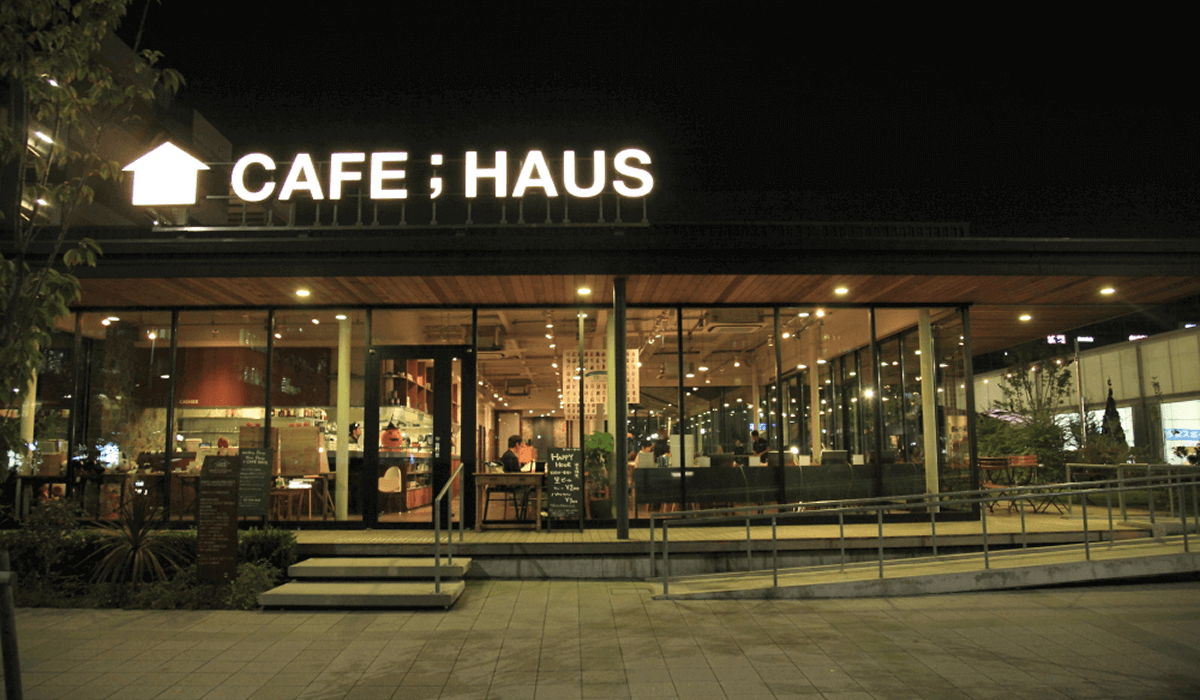 カフェハウス GALLERY 06